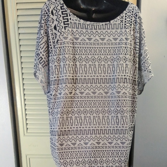 Ava james gray shirt - Picture 8 of 8